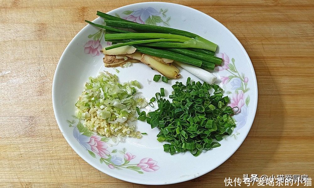 冬瓜|“冬瓜丸子汤”这么做，味道不仅鲜美，好吃还不腻，做一锅不够吃