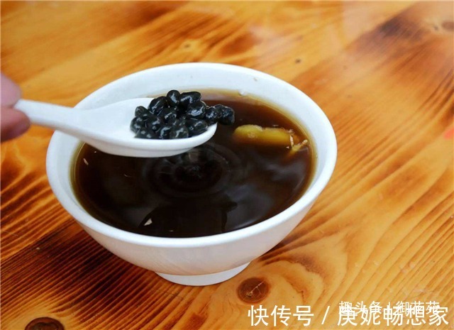 臭藤|農村這個臭藤，葉子帶雞屎味兒，炒菜卻很好吃