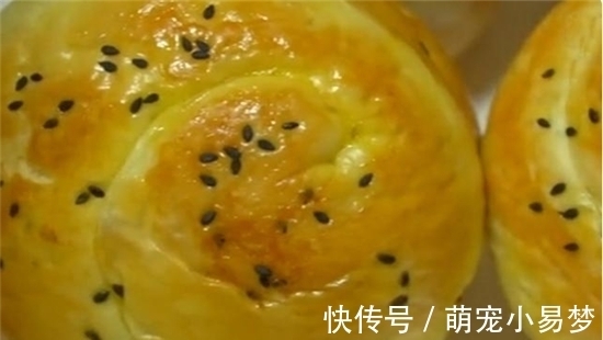 4个鸡蛋1碗面粉,零添加,不用烤箱,做松软香甜小面包的秘方