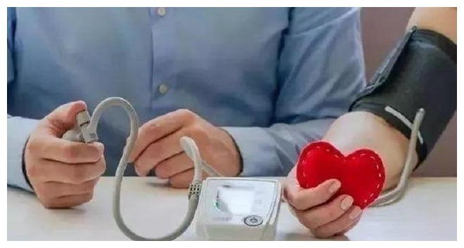 步数|查出高血压后，51岁大姐每天走10000步来“降压”，如今怎么样了