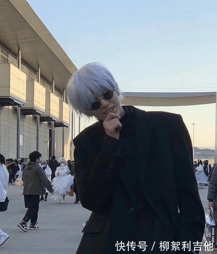 拉面|泰国小哥对动漫人气明星五条悟下手,头发出彩,环保型coser