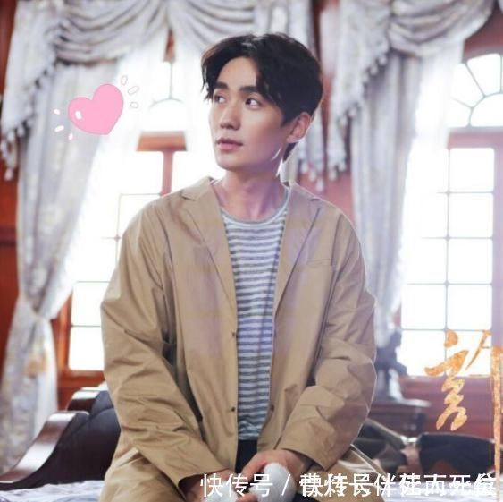 可乐|女生爱不释手的3饮料,却会让“唇毛”越来越重,当心亲亲“扎嘴”