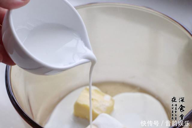 在家自制泡芙操作要点,牢记2点,口感才细腻更香甜