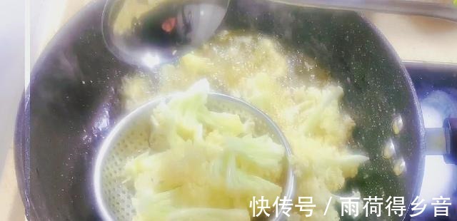 炒花菜到底是应该过油还是焯水这样做更好吃,详细教程(图文)!