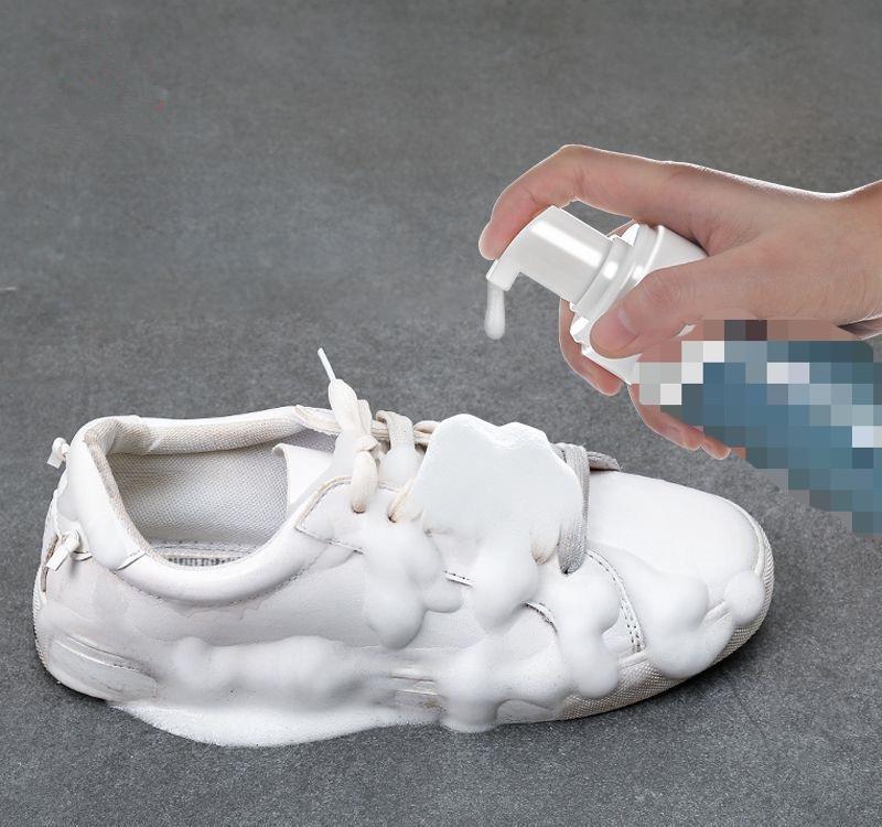 防污|女生网购防水防污“神器”邀请好友试用，不料误吸喷雾后双双入院