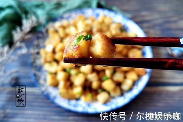 馒头丁|3元钱解决一顿美味早餐,兜里没钱也不用饿肚子,满满一盘吃得饱