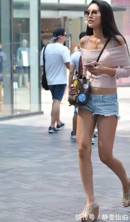 大长腿|街拍:蛮时尚靓丽的,大长腿的丰腴性感长发美女!富态的脸颊!