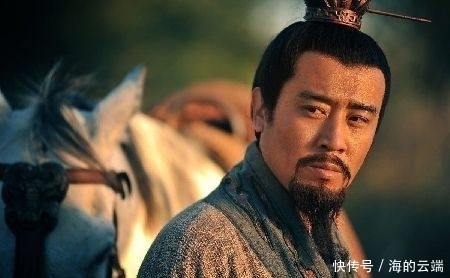 刘备|吕布临死之前大喊6个字，曹操听了感觉好笑，刘备却脸色大变