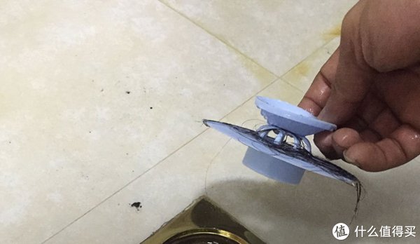 扫地机|建议大家：这8件家居用品不要买，买完就想退，花钱却当了冤大头