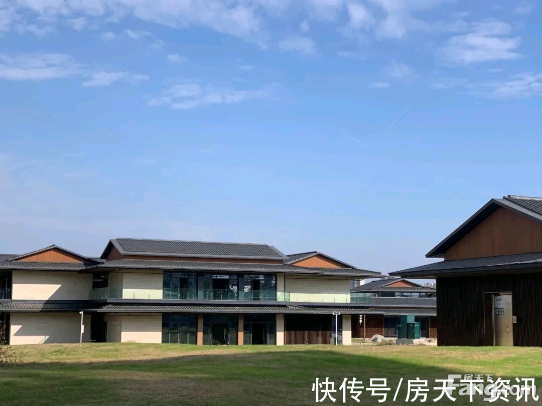 中海左岸|从中海左岸现场发来一条项目新消息，请查看