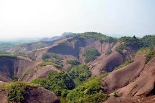 东川|11月去哪里赏秋？6个人少景美的旅行地，正是你要出发的方向