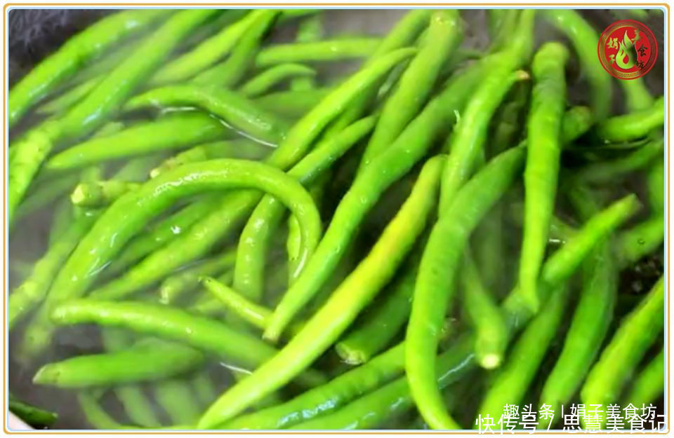 肉丝|辣椒别再炒肉丝了,教你秘制新吃法,香辣爽口开胃下饭