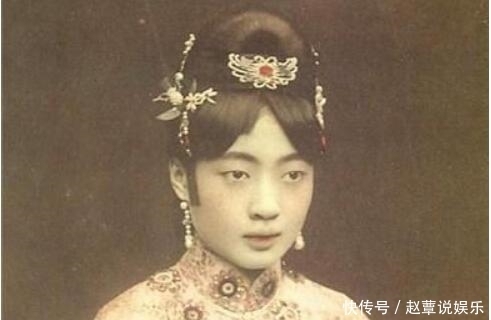 公认|末代皇后婉容,晚清公认的美女,下场却很凄惨