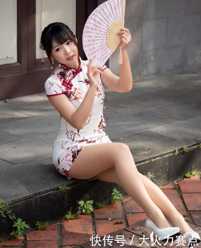 旗袍 体现中华女性美的旗袍又流行起来了!她的名字叫做改良式旗袍