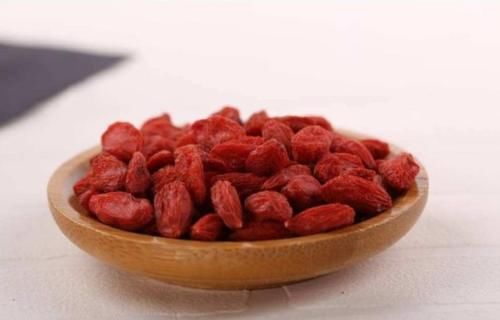 男性|男性坚持每天吃“枸杞”，这些好处会不请自来，不妨一试