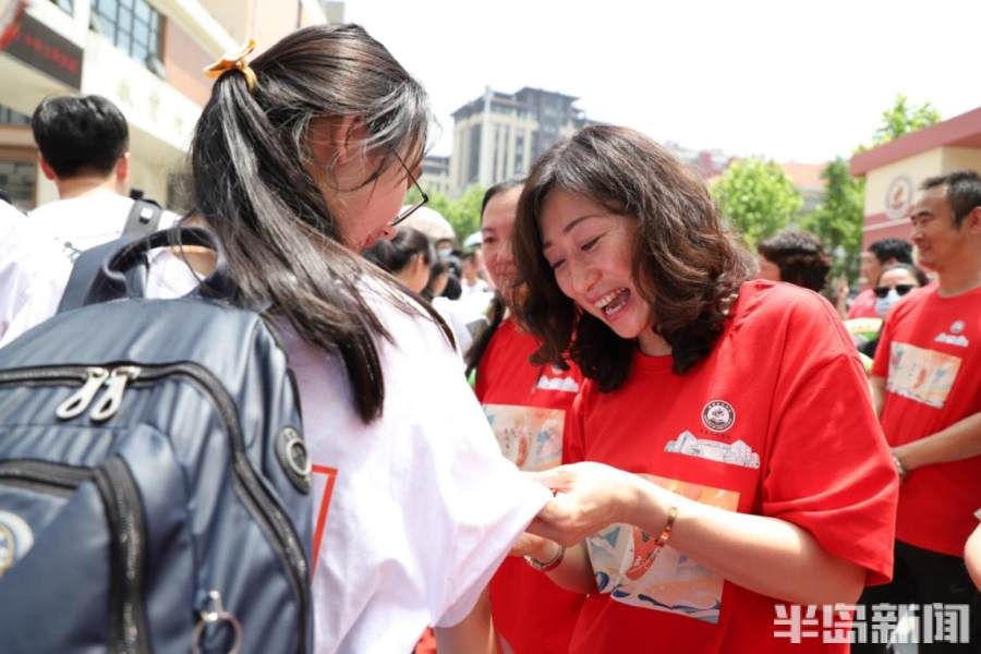 学生|各初中花式“打气”祝学生旗开得胜，青岛即将进入中考时间