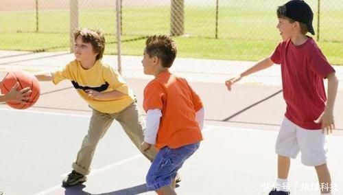 青春期|3个身高黄金期别放过,家长基因不是决定性,学到就赚到了