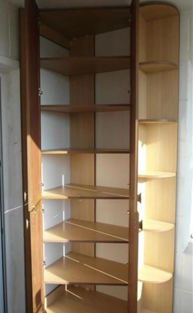 柜子|越来越多的人阳台柜子斜着装,不挡光不挡风,朋友看完都要回家学