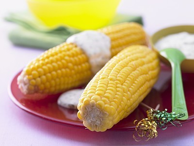 甜玉米|煮玉米时，别直接下锅！多加“2样”，玉米又香又甜，比买的好吃