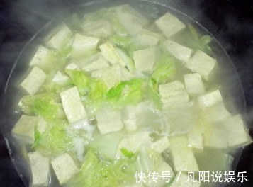 阿堂哥|白菜炖豆腐最好吃做法，只因加了一样食材，鲜香味美，泡饭吃也香