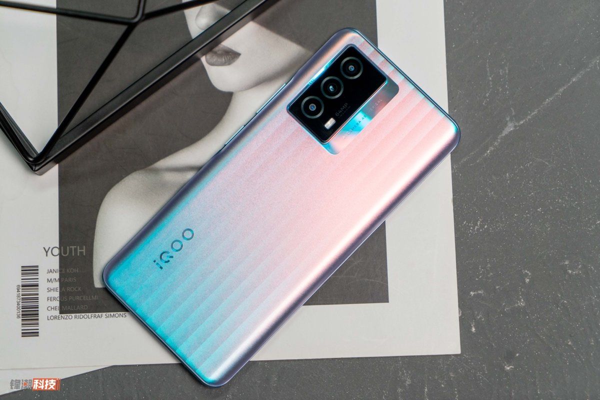 iqoo|大电池高颜值，iQOO Z5图赏