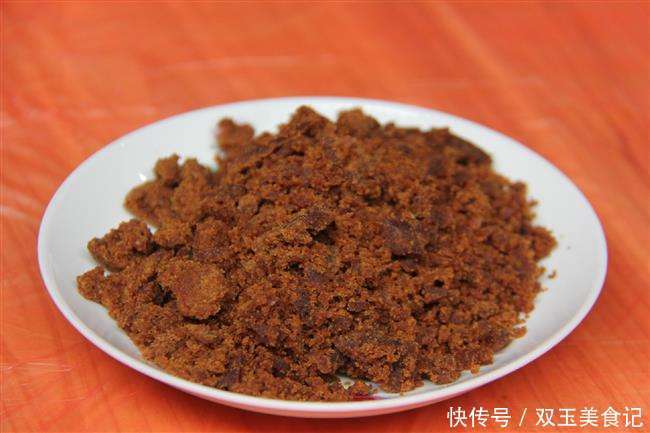 嘴唇|嘴唇总是反复干裂、起皮咋办?别撕别舔,4个非常润唇法教会你