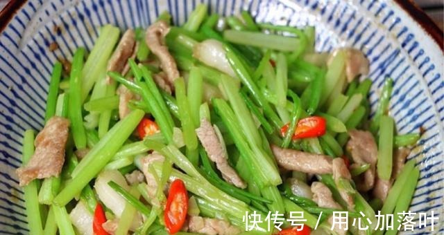 秋天胃口不好，别再点外卖了！给家人做这菜，解馋开胃，别错过了！