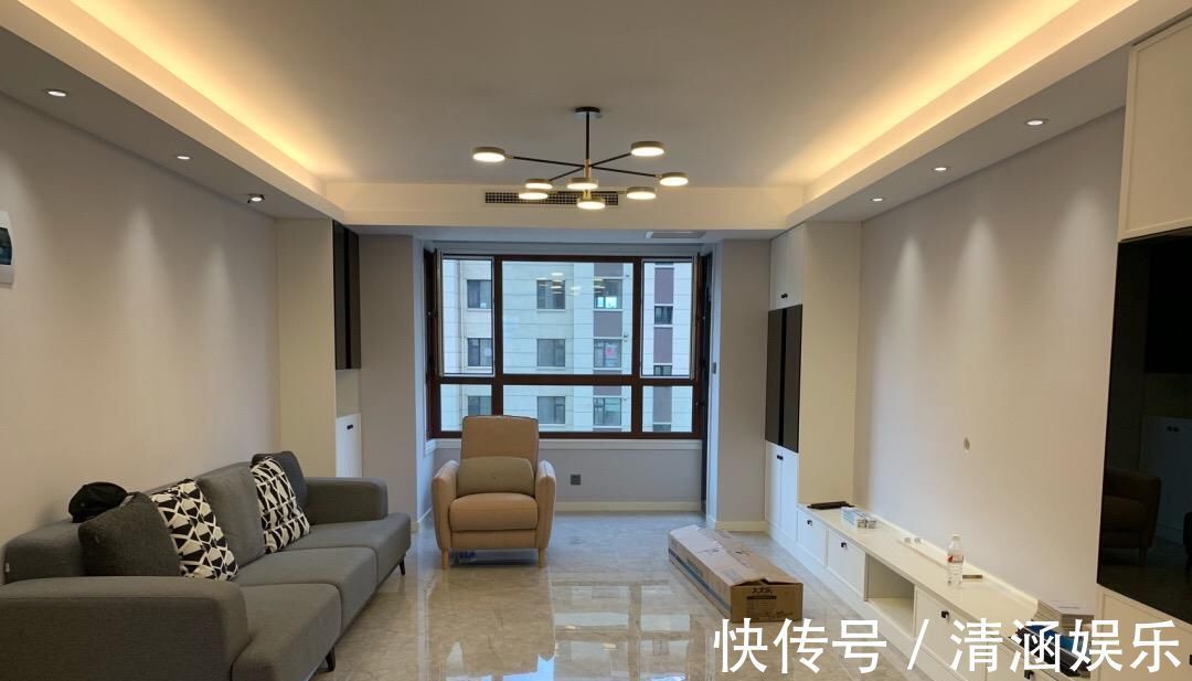 吊顶|她家面积不大,入户鞋柜非常实用,橱柜不到顶很方便使用,晒晒