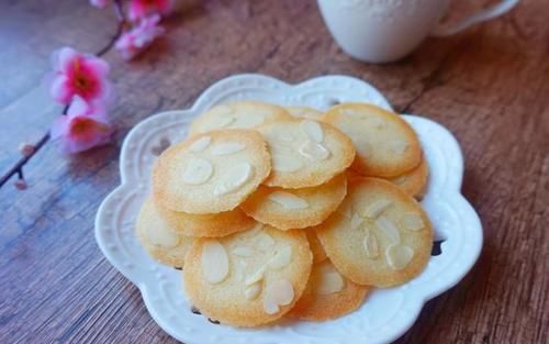 在家自制瓦片酥,咬一口酥掉渣,吃了还想吃