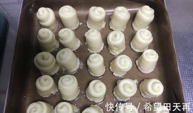 烤箱|孩子马上快开学,早餐匆忙,学会这款主食,做1次吃3天,补足营养!