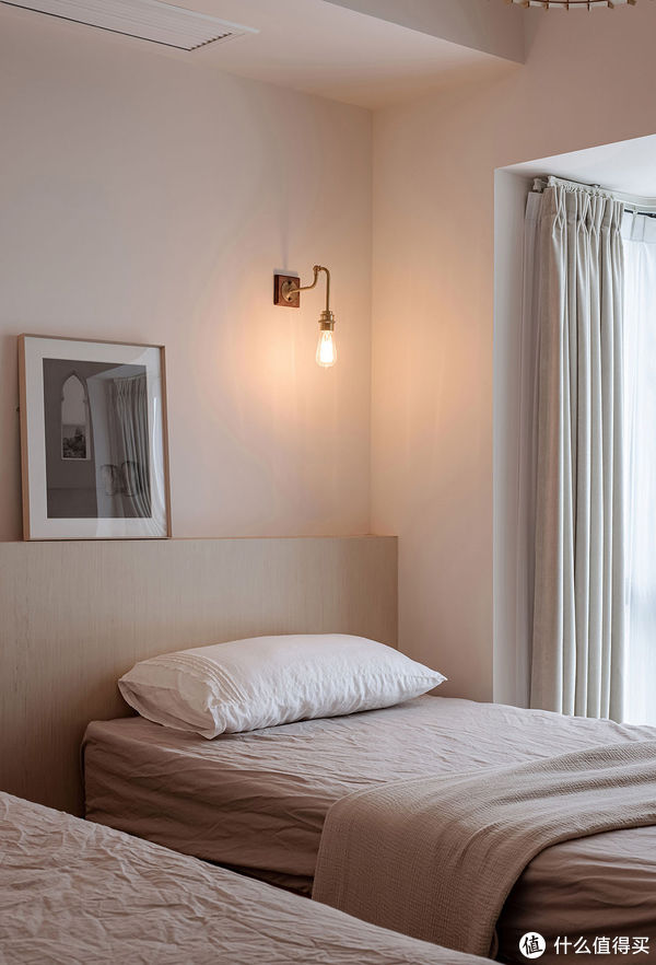 餐厅|这对大学老师,把餐厅放在阳台就圈了好多粉,再开个天窗,美极了