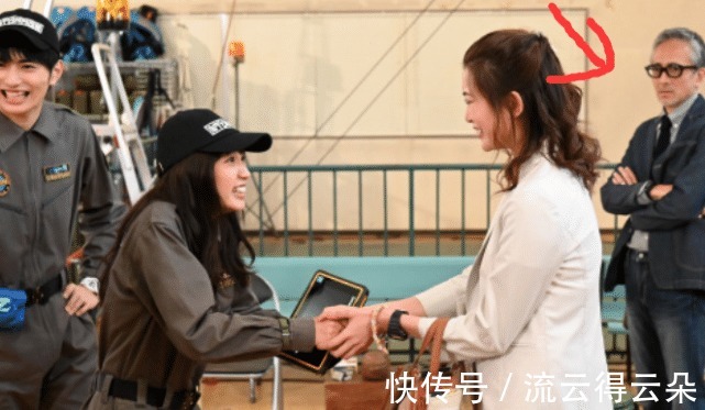 泽塔|泽塔奥特曼叶虎女儿登场,所创造的人工生命巨大化,泽塔吃瘪!