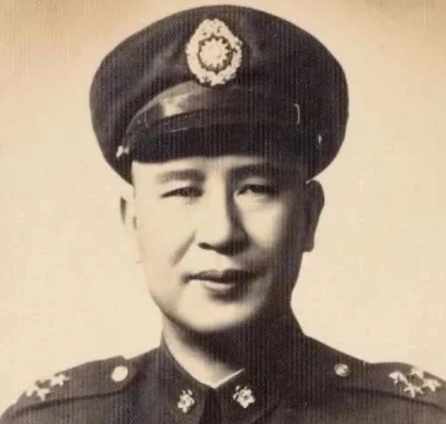 陈赓|手下两个师被桂系包围,陈赓却说:我知道白崇禧怎么打,他输定了