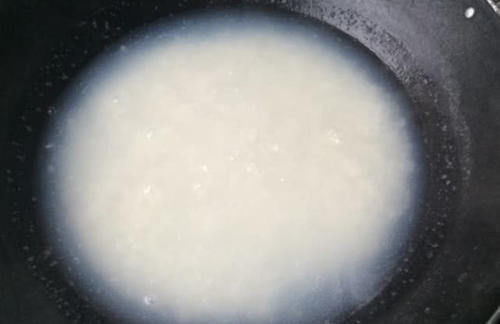 大米|煮大米饭时，先别着急加水下锅，若少了此步，难怪米不香！