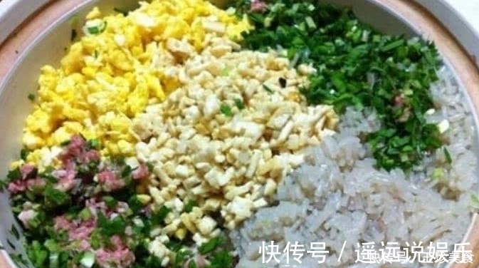 大厨|拌饺子馅,放什么油才香?大厨教你一招,怎么做都不够吃