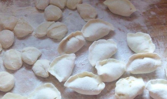 冬天，我家常吃这种馅的饺子，鲜美又滋补，比白菜馅韭菜馅香多了