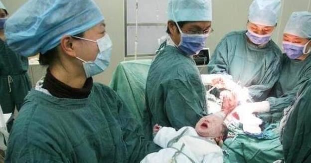 事儿|好尴尬!带你看看产房里的尴尬事儿,简直难以启齿!