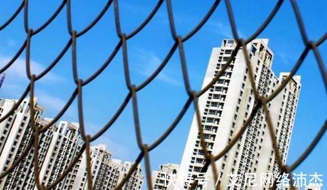 夫妻|房子70年满期后归谁?国家一锤定音,专家:尽量别写夫妻名字