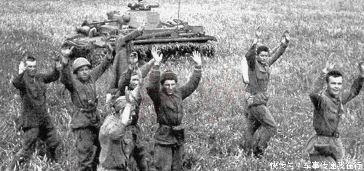 德军|德军在莫斯科冻死几十万士兵,直接去抢苏联百姓的衣服不好吗?