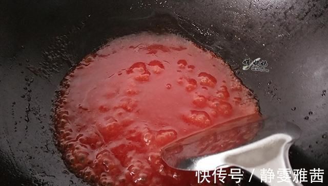 我家杏鲍菇从来不清炒,裹点淀粉这样做比肉更香,刚上桌就吃完了