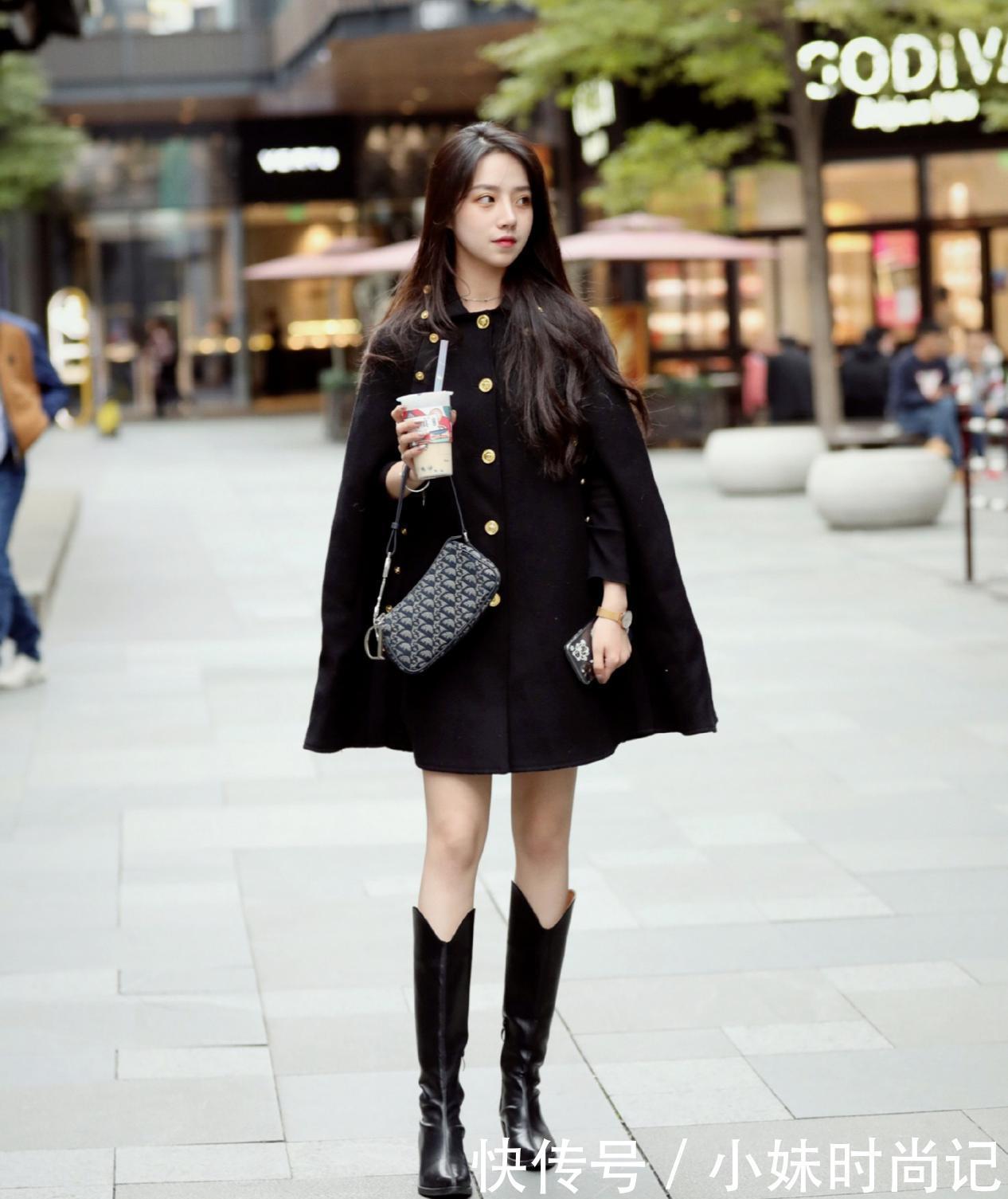 大衣|大衣别总穿经典款, 不如试试时下正火的斗篷大衣, 有气场又显气