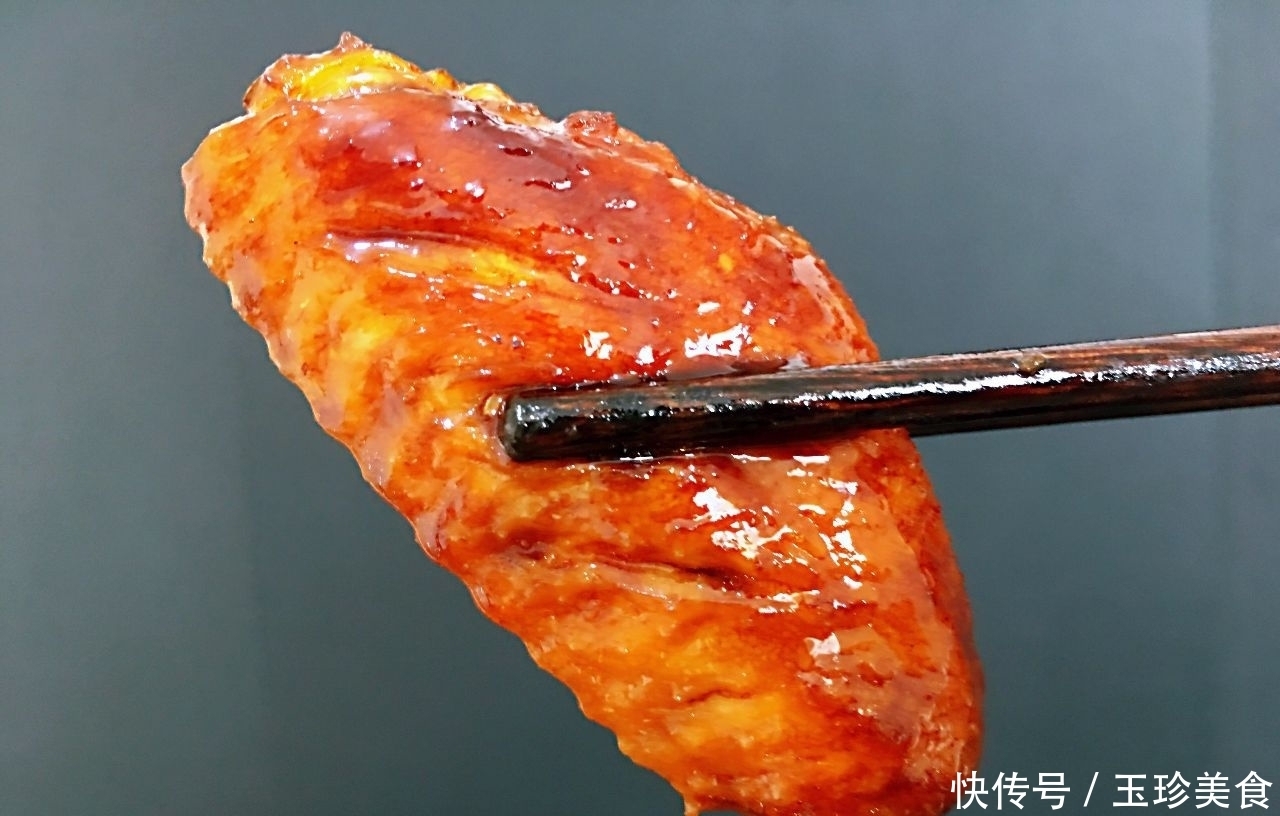 教你鸡翅的特别做法,把水换成它,烧出来的鸡肉香味更浓