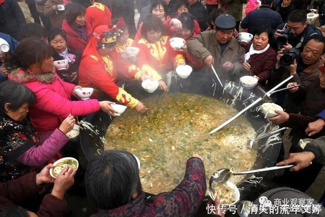 社区团购市|腾讯的场子,多多的鱼,阿里的麻筋,美团的局,没错,社区团购