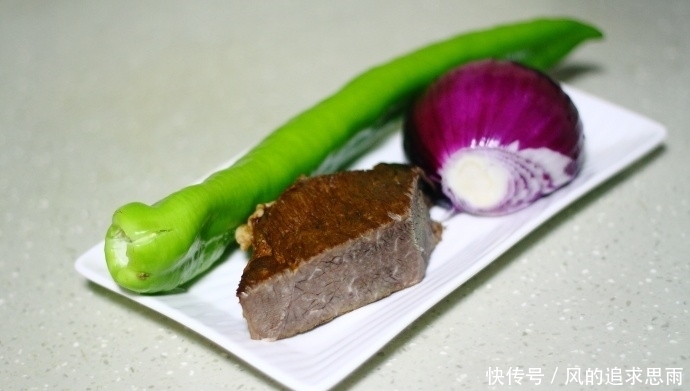 家常牛肉的简易做法,这么炒一盘,肉烂而不柴,朋友们直夸太好吃