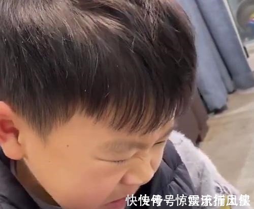 小孩子|孩子看到奥特曼被打会怎么办两个孩子反应截然相反，网友神评论