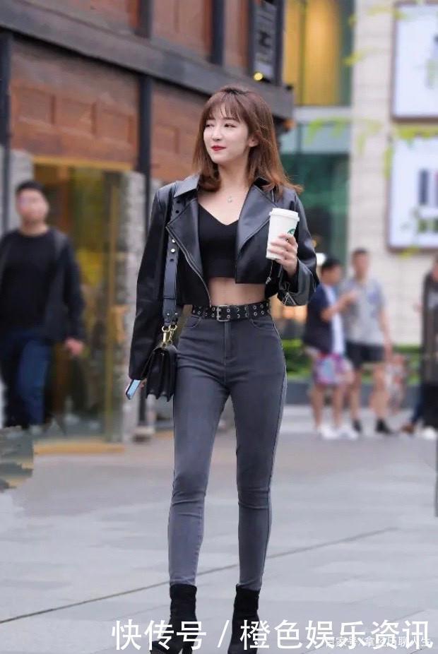 穿牛仔裤使你高挑优雅,展现出别样精彩,瞬间提升女人的甜美气息