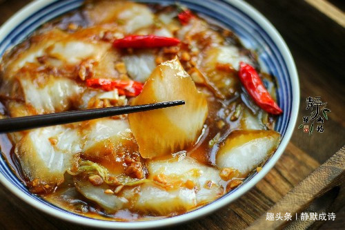 白菜帮不要扔,教你开胃做法,爽口下饭,比肉都招人待见