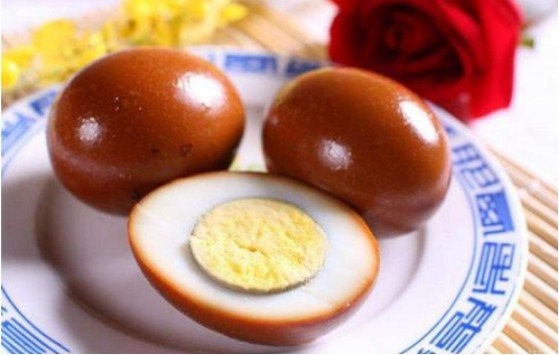 一道色香味俱全的茶叶鸡蛋是如何制作的,除了茶叶之外还有什么