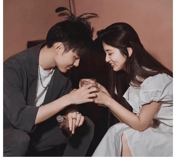 《心动4》麦穗晒化妆视频,小孔跑来评论互动,被怼“哪都有你”