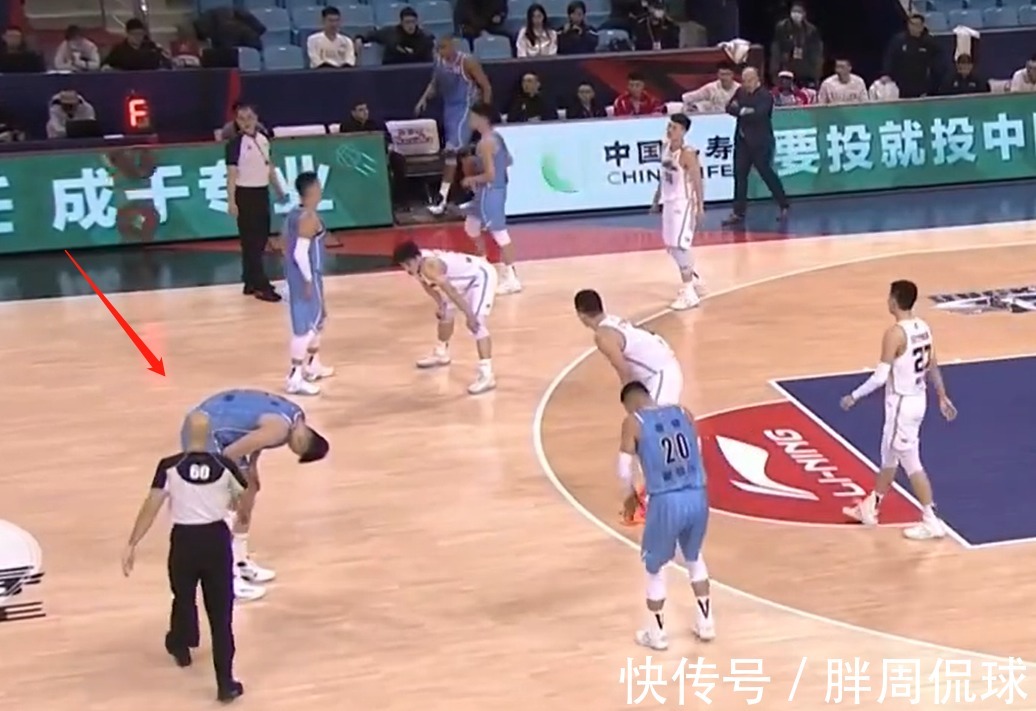 雅尼斯|雅尼斯爆冷击败辽宁，北京首钢连夜却收噩耗，CBA争冠遭重创